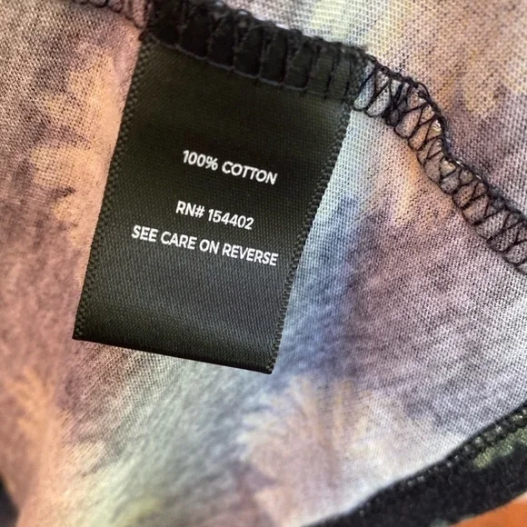 Torrid 3 Womens LoveSick Asymmetrical Cold Shoulder Tee Cotton Daisy Black - Picture 8 of 9